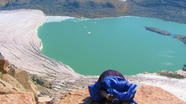 Glacier water mixes with the minerals to create lakes of an aqua blue color that is hypnotic!