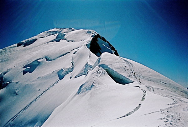 Footsteps to the top of Mont Blanc